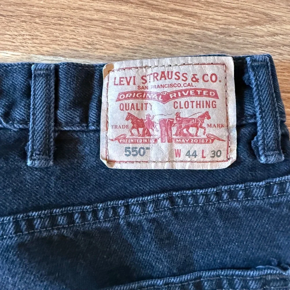 Levi's 550 Relaxed Fit Black Jeans Mens Size‎ 44x30 Denim Pants